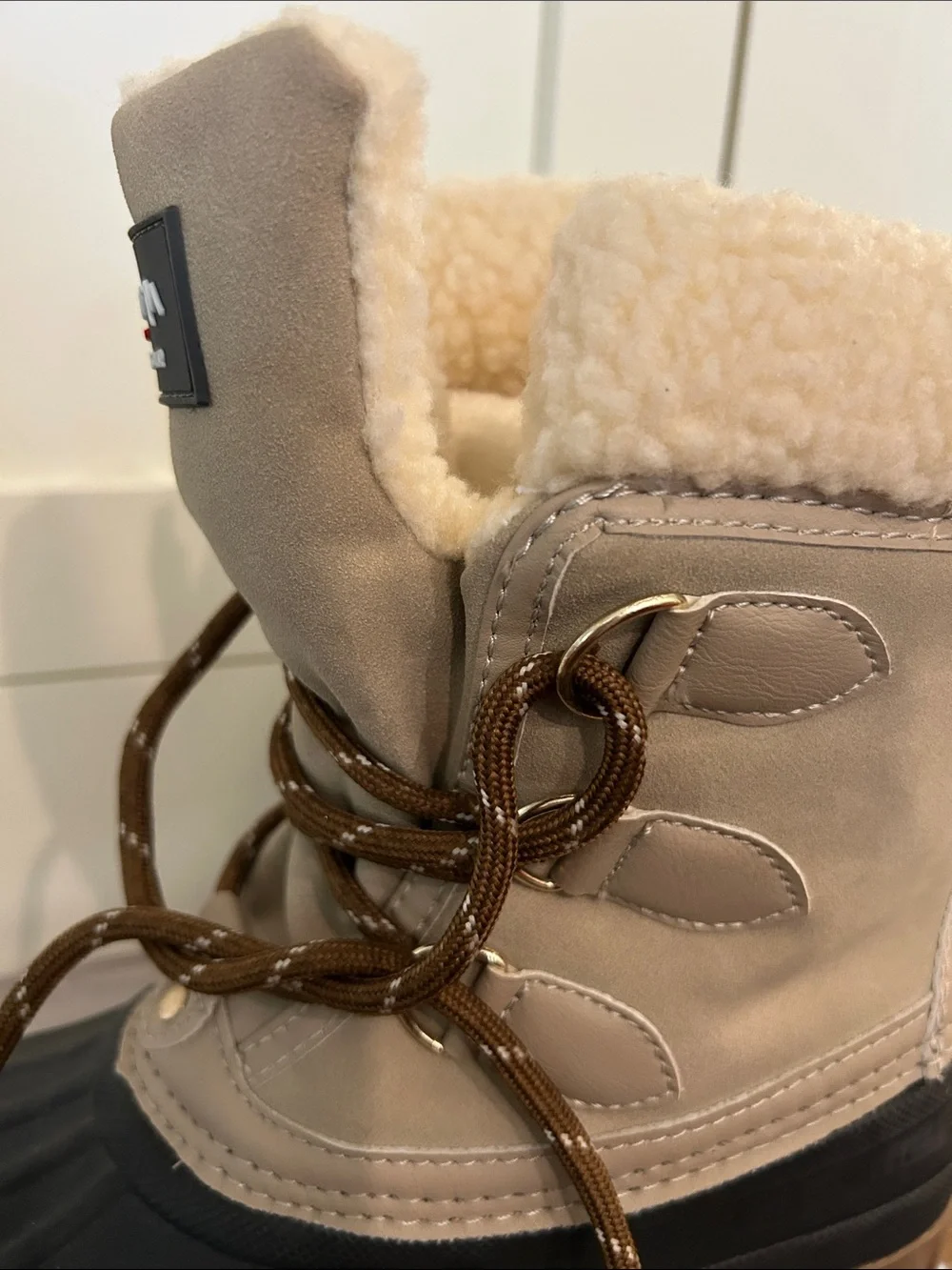 NWT Storm by Cougar Winter Boot- size 6
